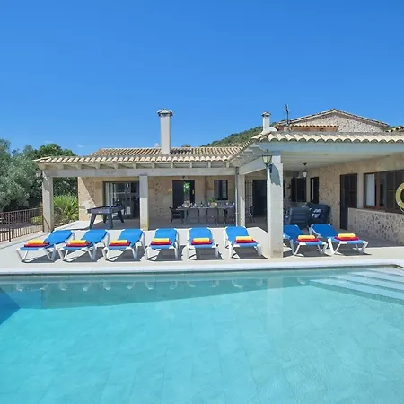 Owl Santuiri - Exclusive Holidays Pollenca